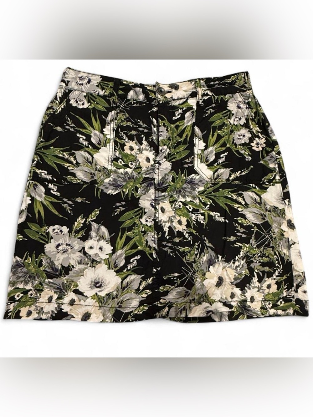 croft & barrow Black Floral Skort with White and Green Print